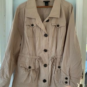 Women’s plus-size jacket